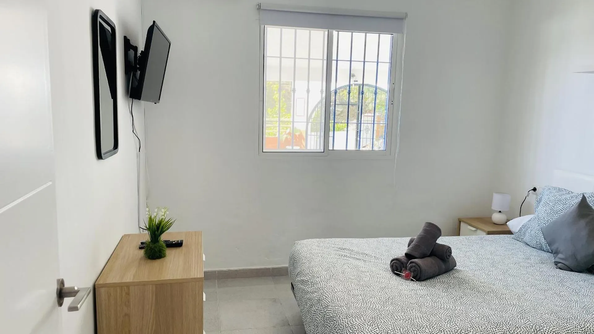 Villa Marimel Con Piscina Privada Nerja Spanyolország